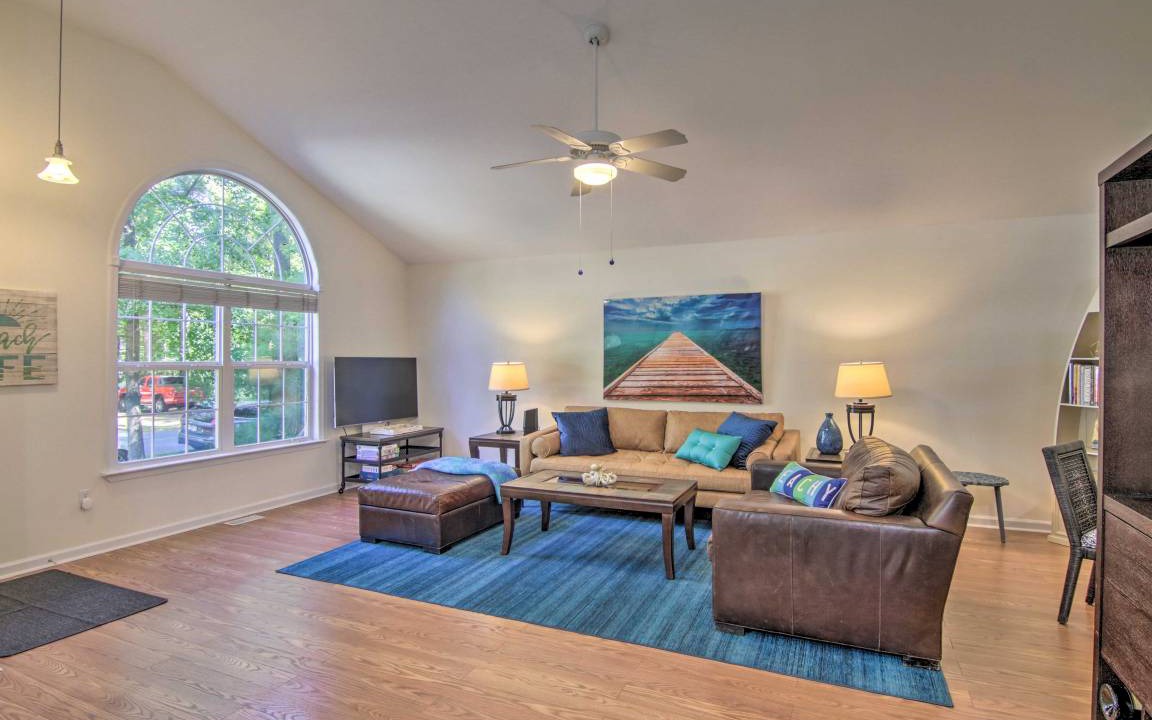 Photo of Livingroom in Ocean Pines