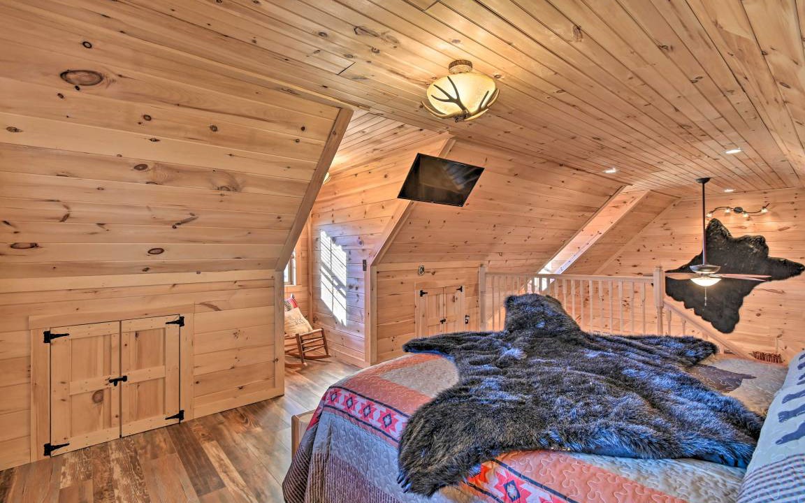Photo of Bedroom in Berea