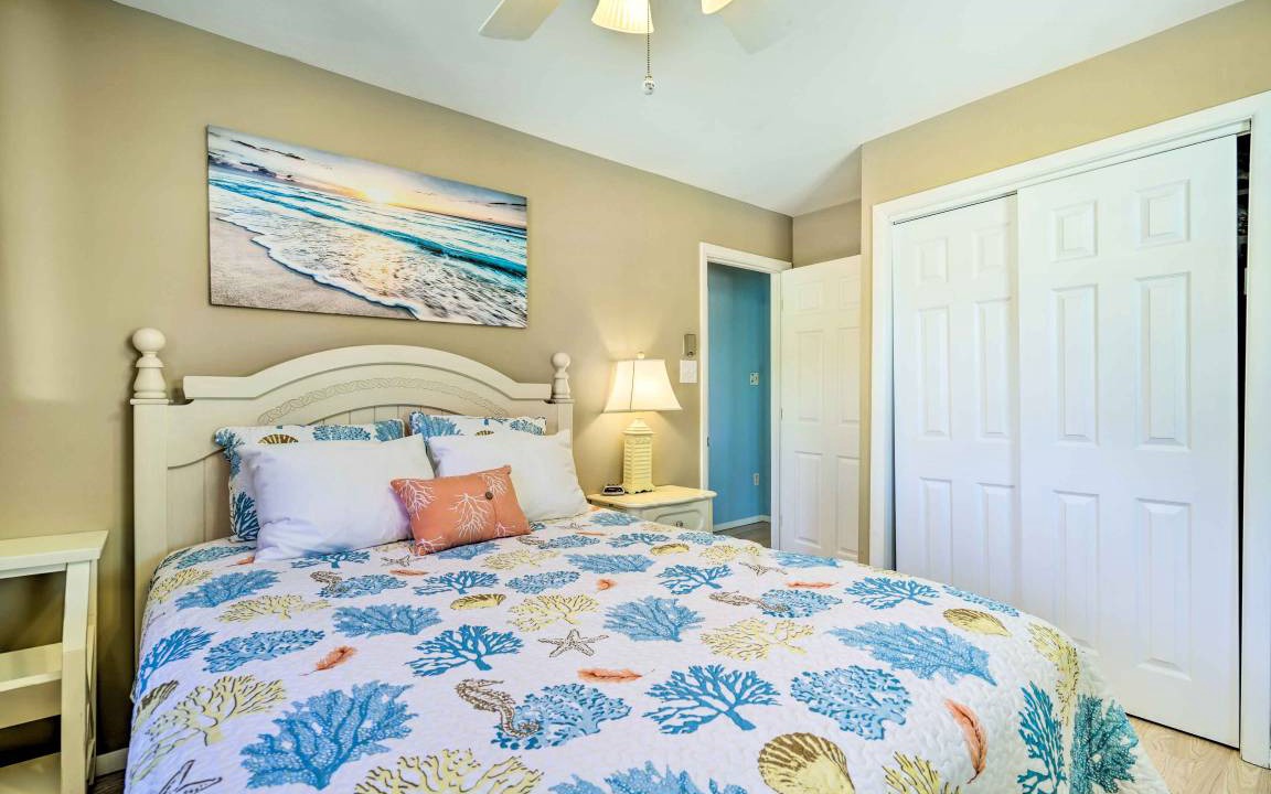 Photo of Bedroom in Village Green