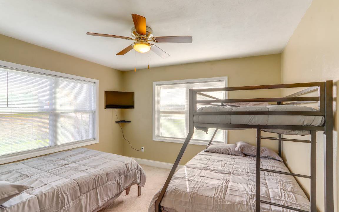 Photo of Bedroom in Port Clinton
