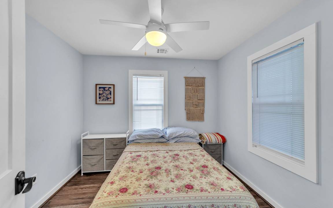 Photo of Bedroom in Seaside Heights