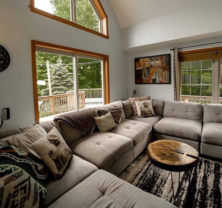 Photo of Livingroom in Livingston Manor