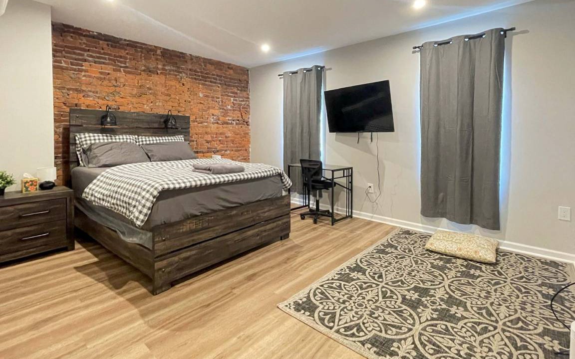 Photo of Bedroom in Fairmount