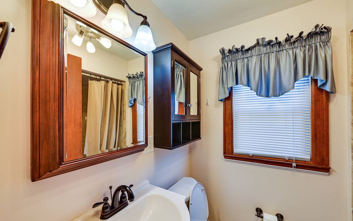 Photo of Bathroom in Paintsville