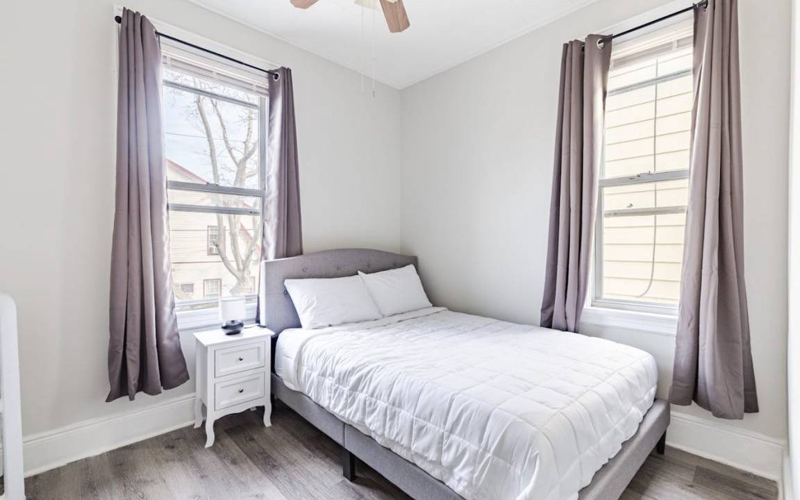 Photo of Bedroom in West Side