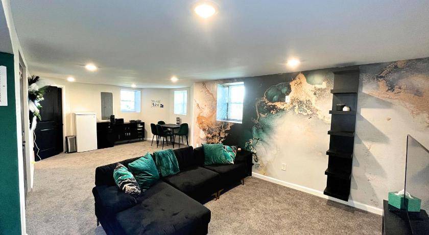 Photo of Livingroom in Central Forest Park