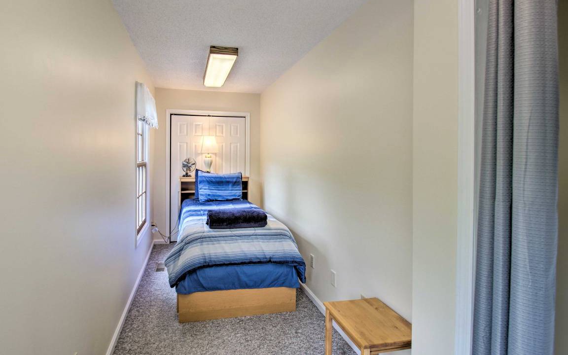 Photo of Bedroom in Massanutten