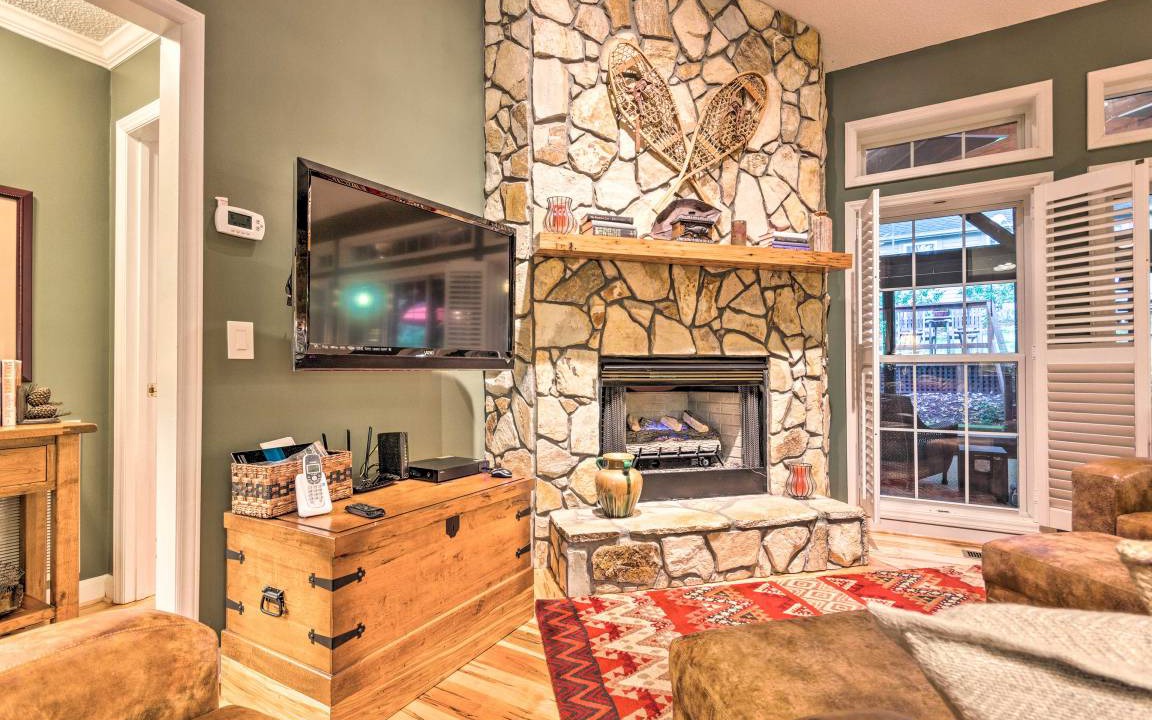 Photo of Livingroom in Beech Mountain