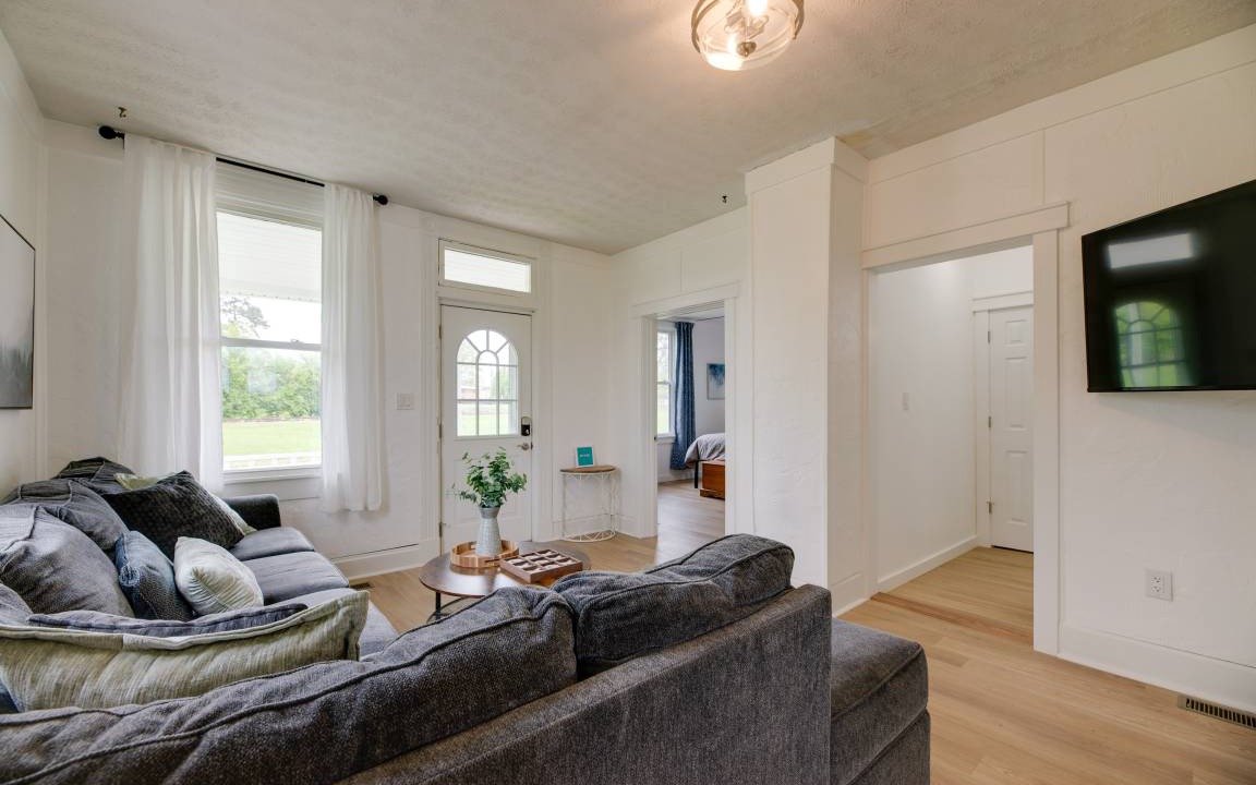 Photo of Livingroom in Mason