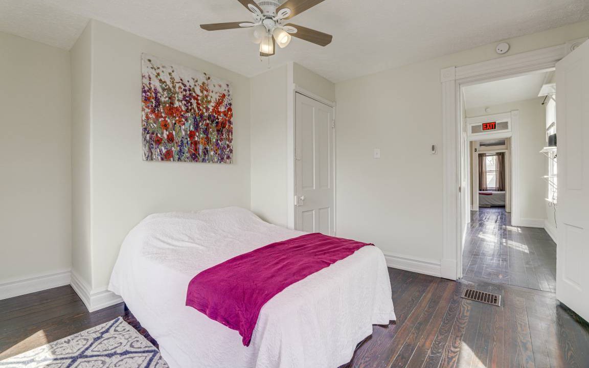 Photo of Bedroom in Latonia