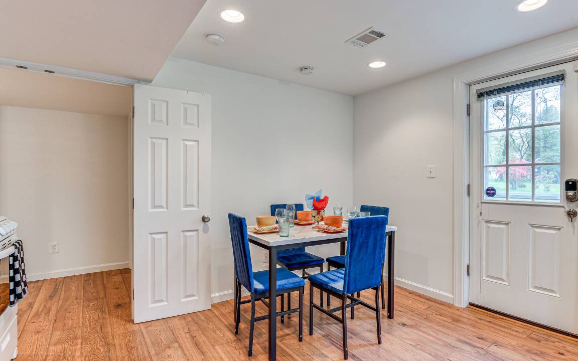 Photo of Livingroom in Colesville