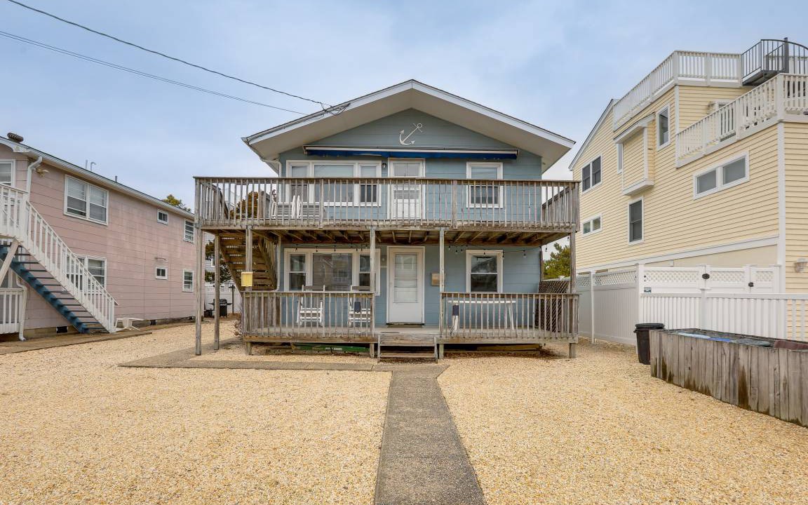 Photo of Buildings in Beach Haven Gardens