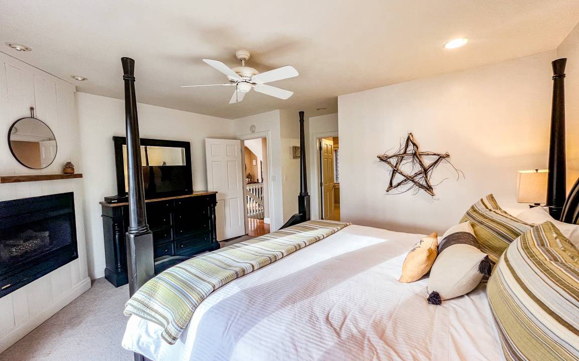 Photo of Bedroom in McHenry
