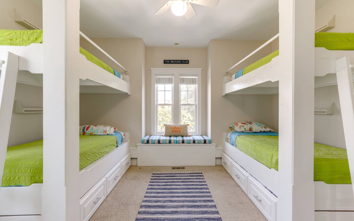 Photo of Bedroom in Avalon