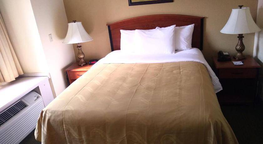 Photo of Bedroom in Prestonsburg