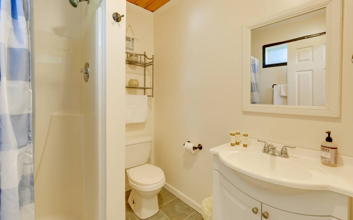 Photo of Bathroom in Greene County