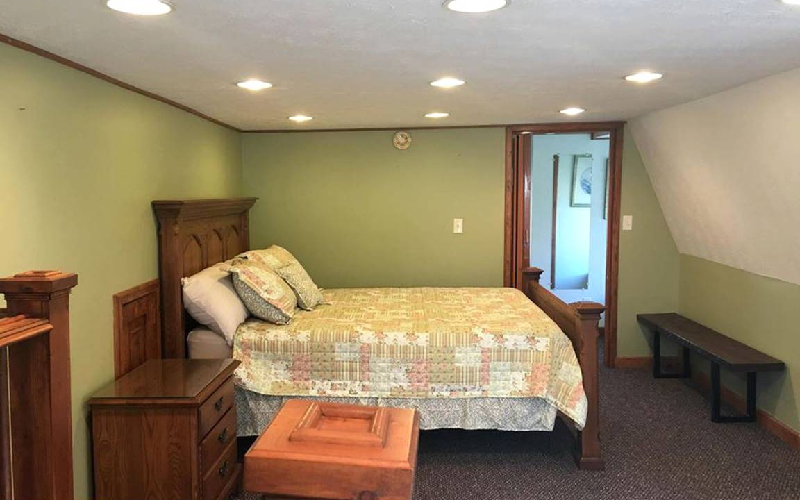 Photo of Bedroom in Fort Gay