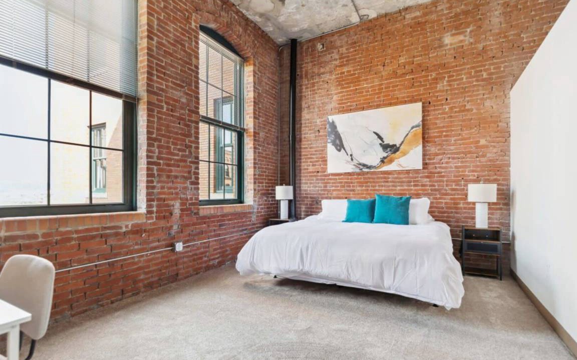 Photo of Bedroom in Strip District