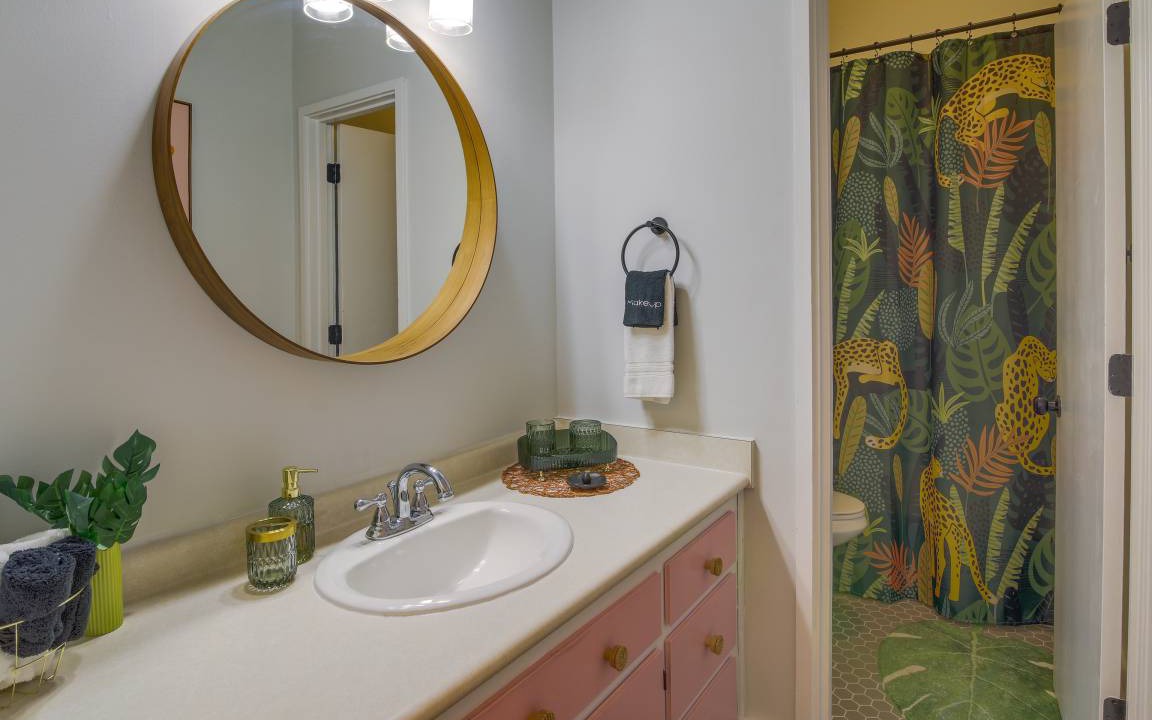 Photo of Bathroom in Downtown Memphis