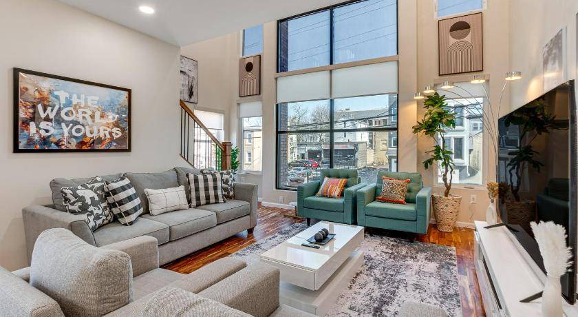 Photo of Livingroom in Newark
