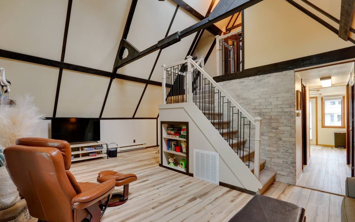 Photo of Livingroom in St. Marys