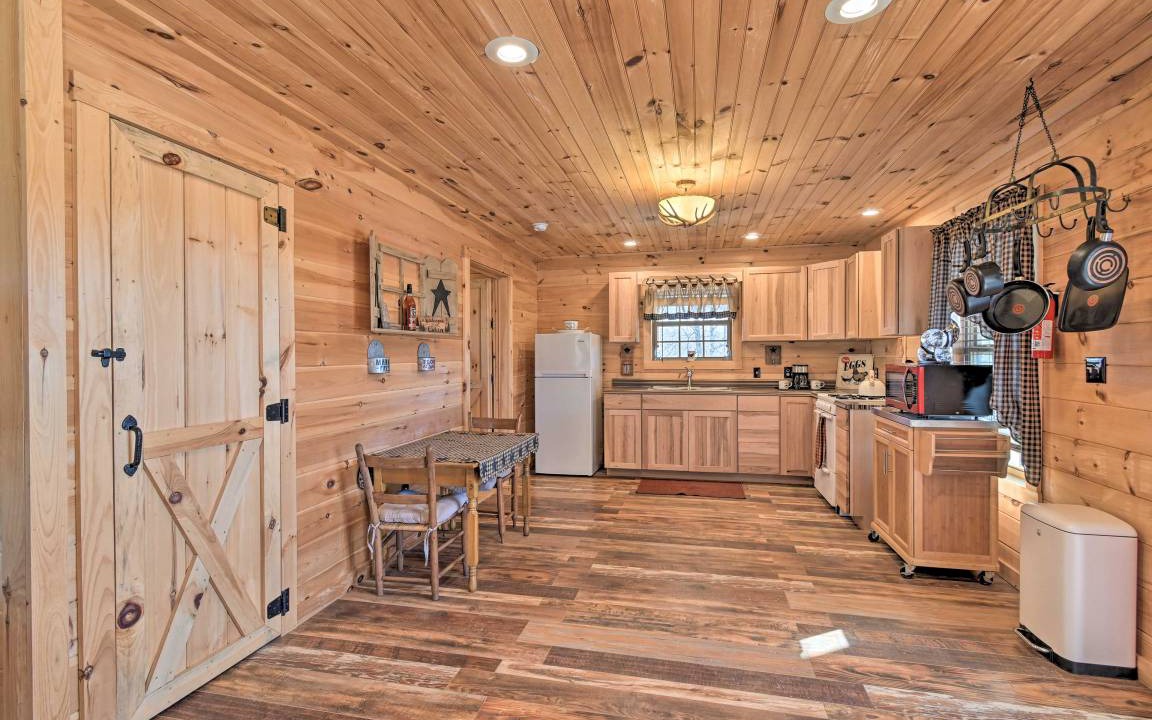 Photo of Kitchen in Berea