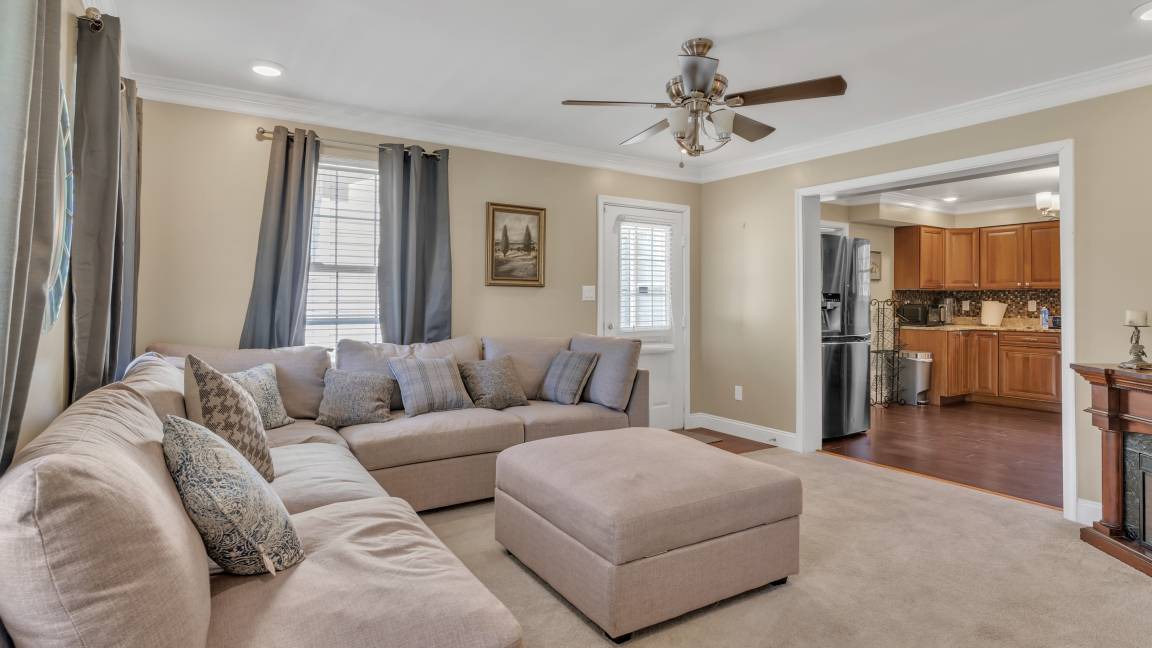 Photo of Livingroom in Bel Alton