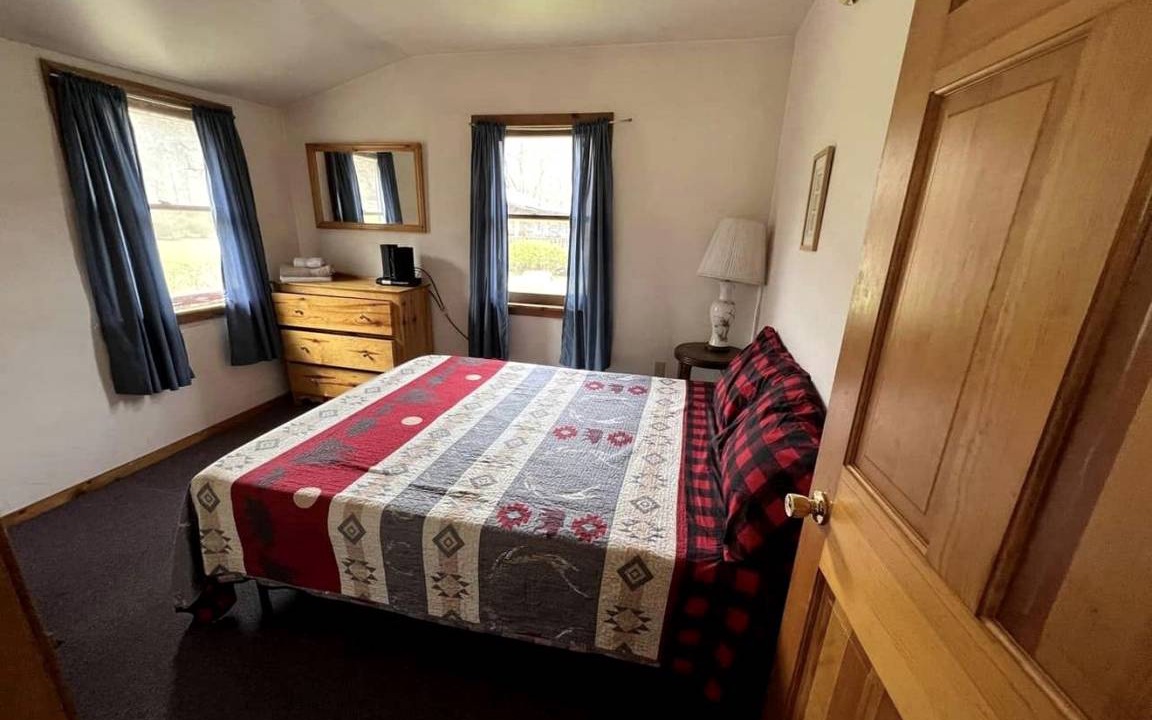 Photo of Bedroom in Big Indian