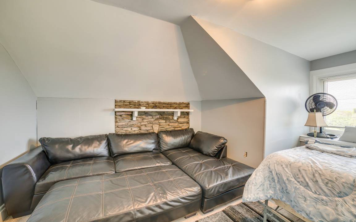 Photo of Bedroom in Ross Township