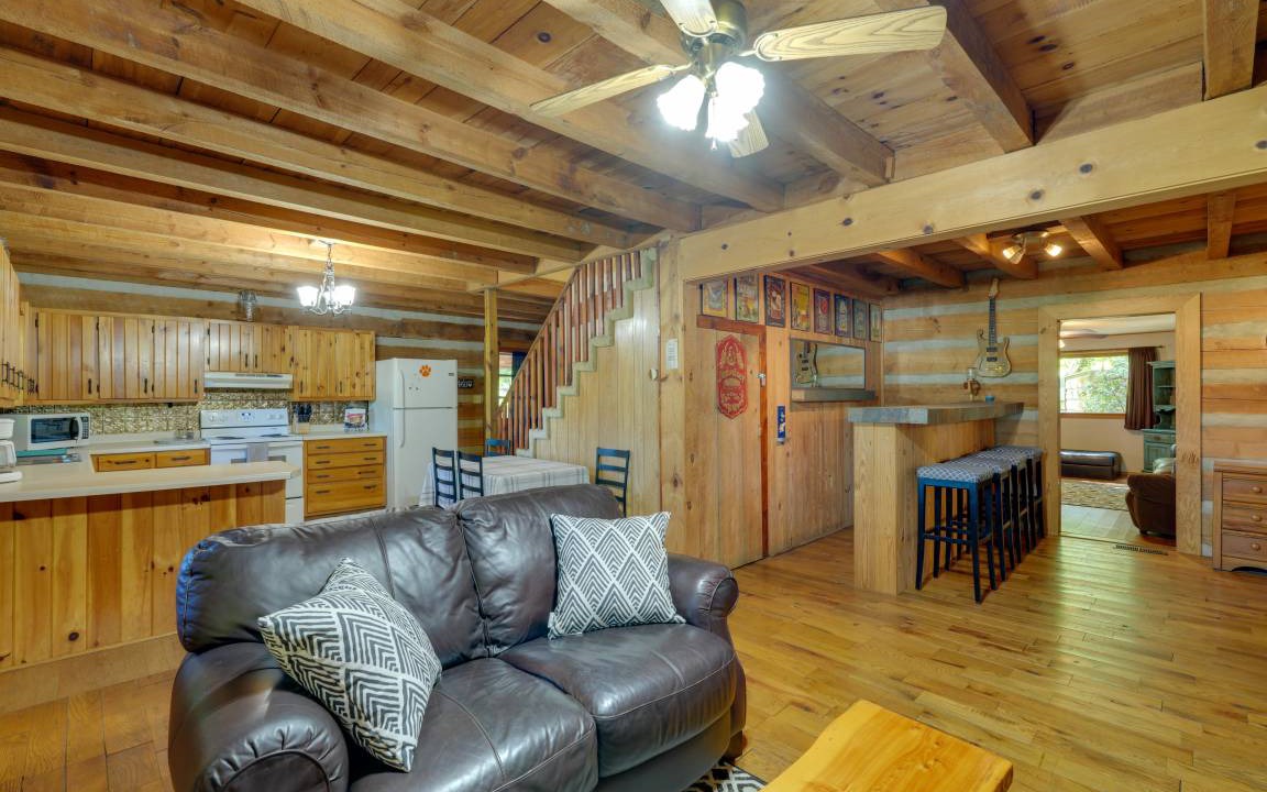 Photo of Livingroom in Greene County