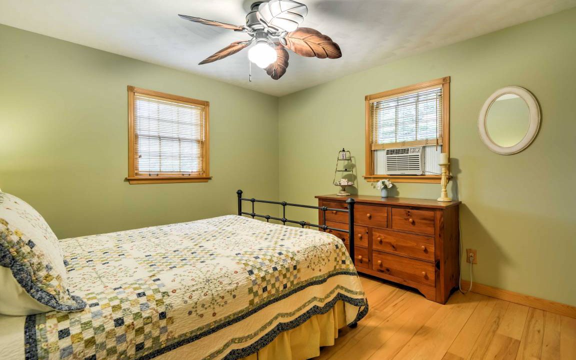 Photo of Bedroom in Thompson
