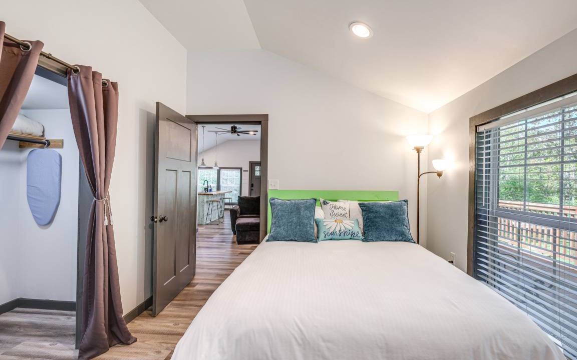 Photo of Bedroom in Warm Springs