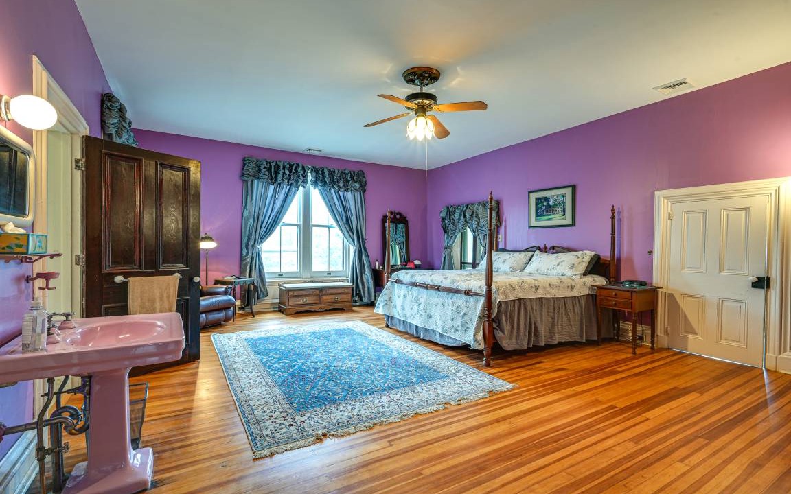 Photo of Bedroom in Chambersburg