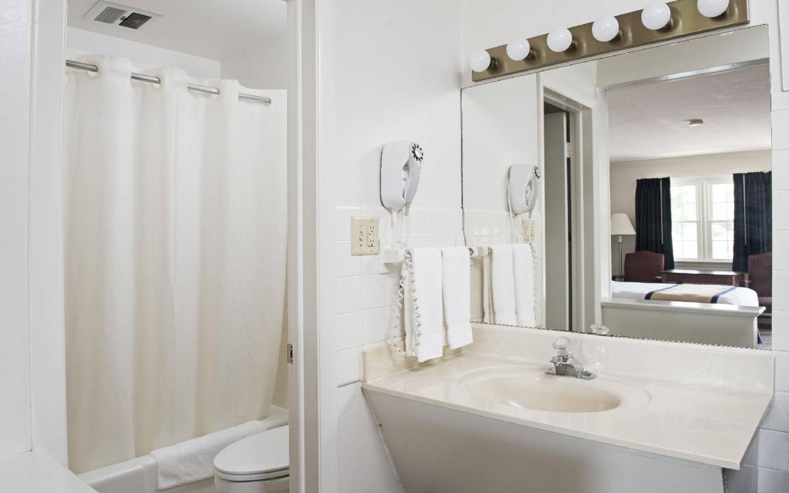 Photo of Bathroom in Gordonville
