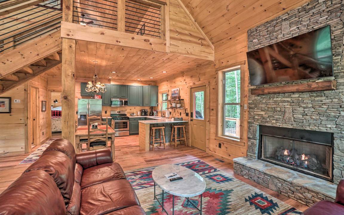 Photo of Livingroom in Morganton