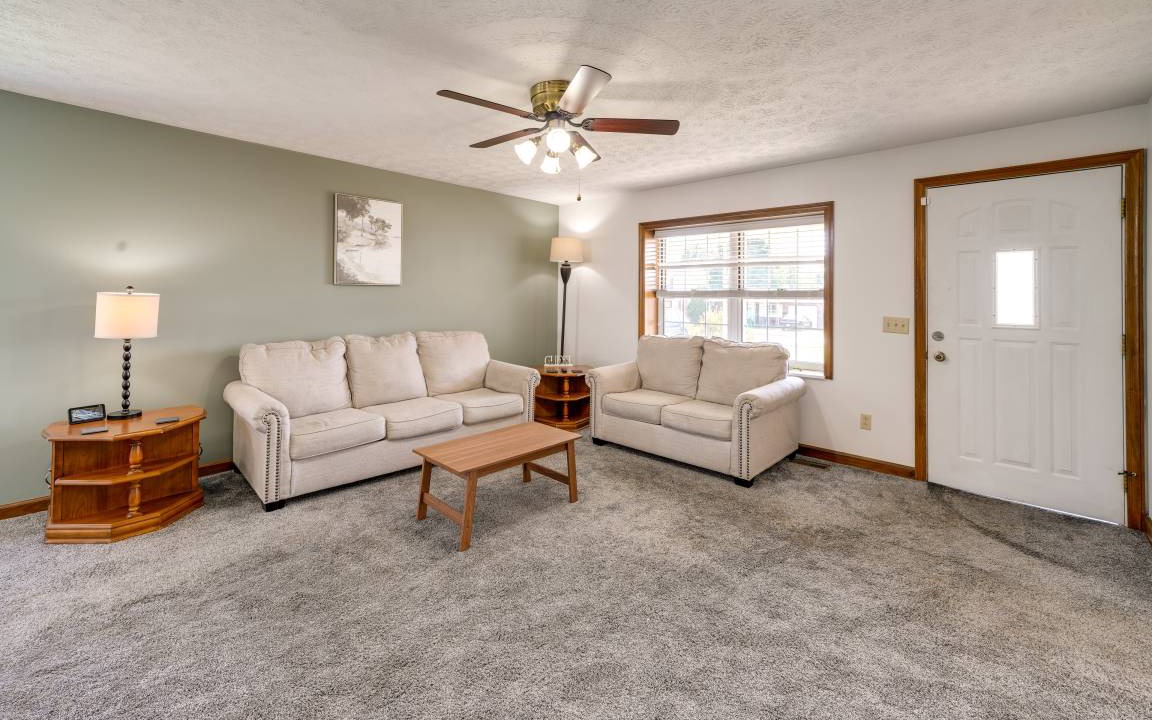 Photo of Livingroom in Hurricane