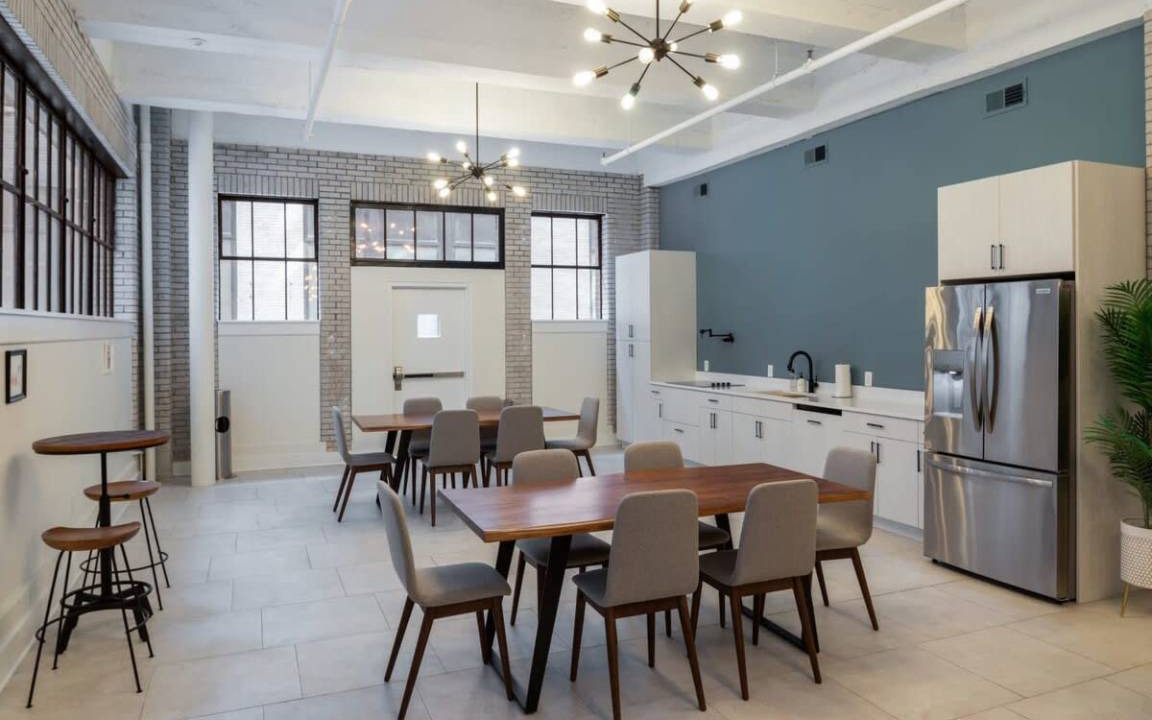 Photo of Livingroom in Center City East