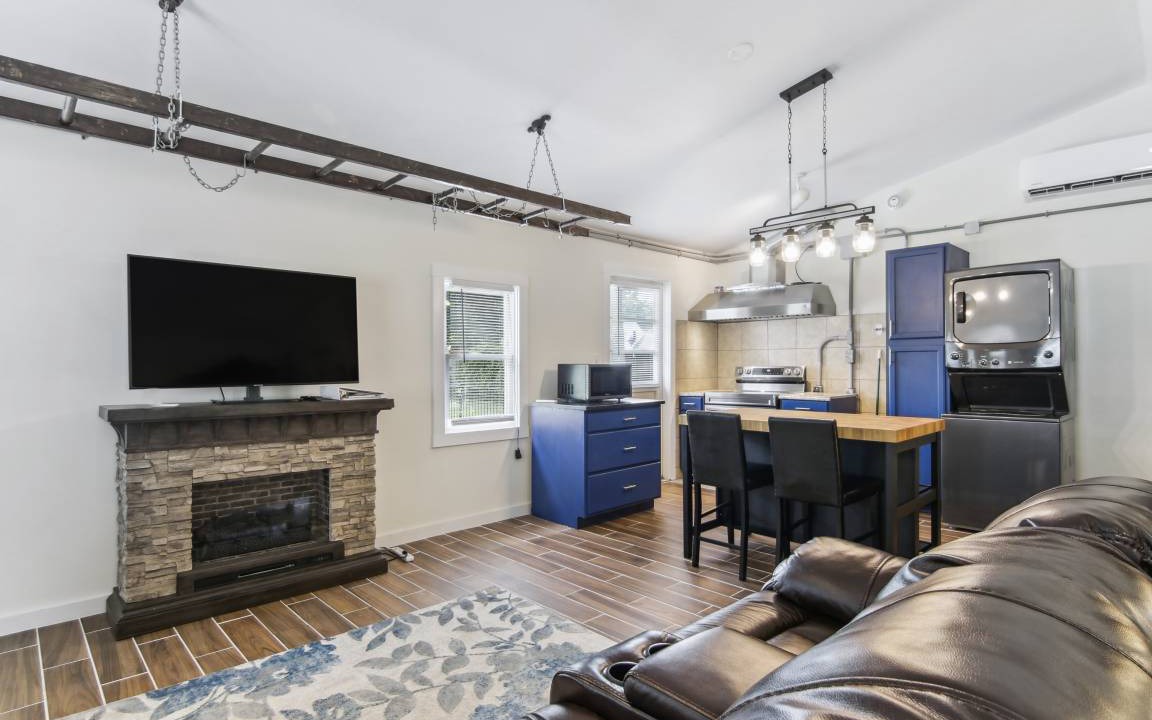 Photo of Livingroom in Cambridge