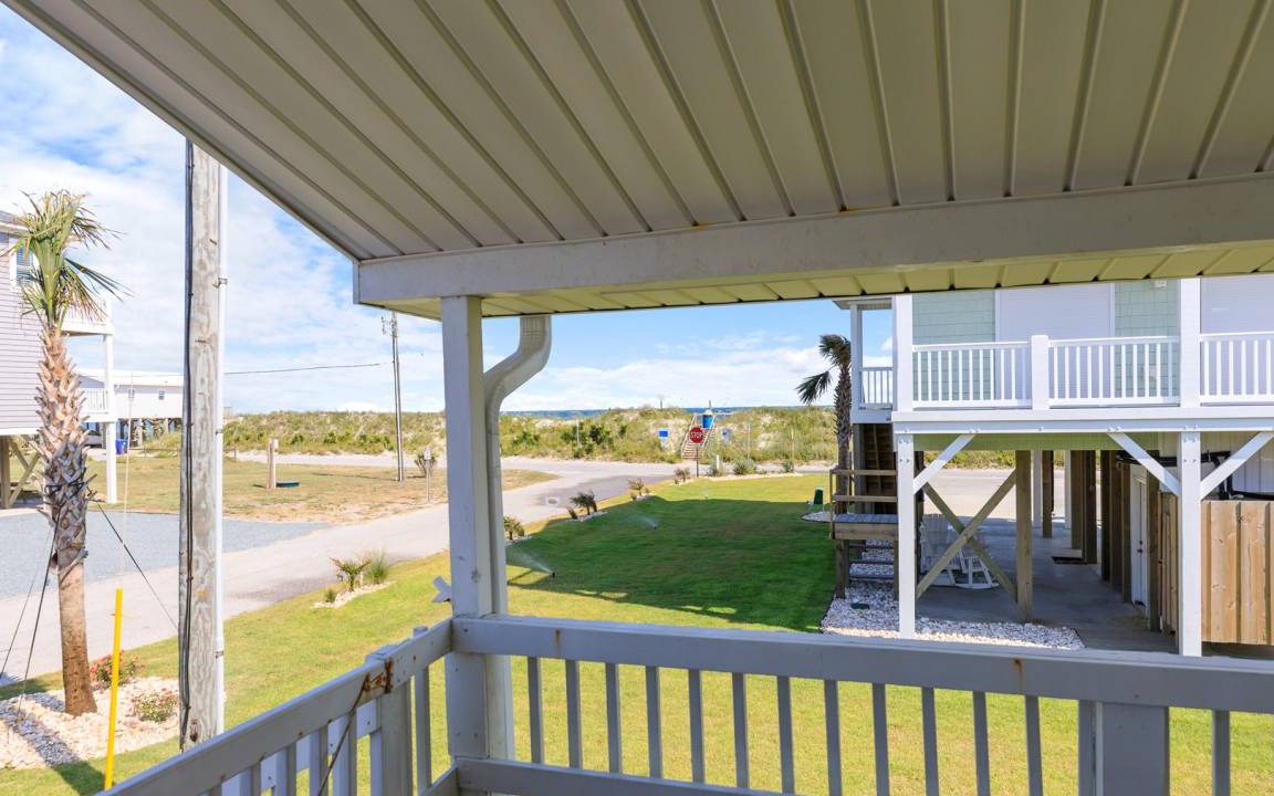 Photo of Patio Balcony in North Topsail Beach