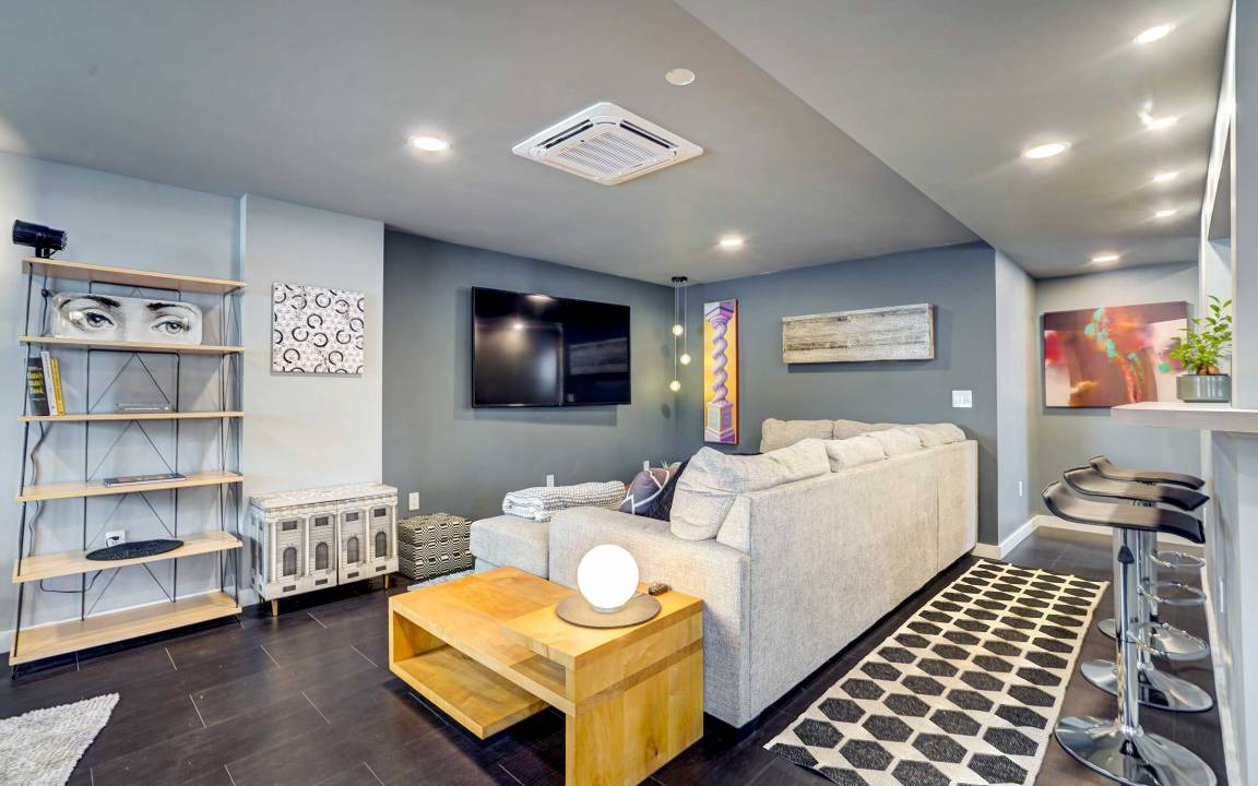 Photo of Livingroom in Dryden