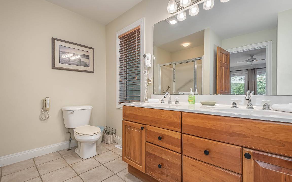 Photo of Bathroom in Oakland