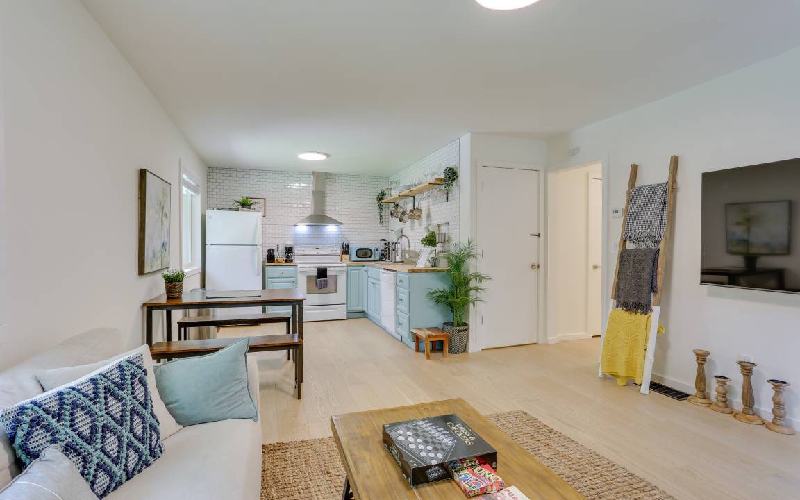 Photo of Livingroom in Swan Lake