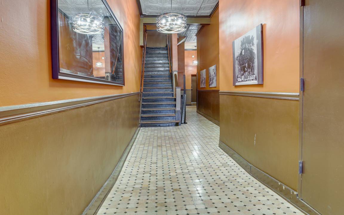 Photo of Bathroom in Downtown Memphis