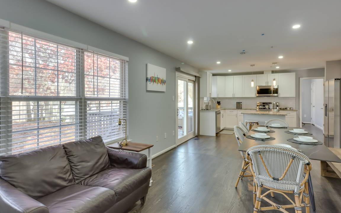 Photo of Livingroom in Cheverly
