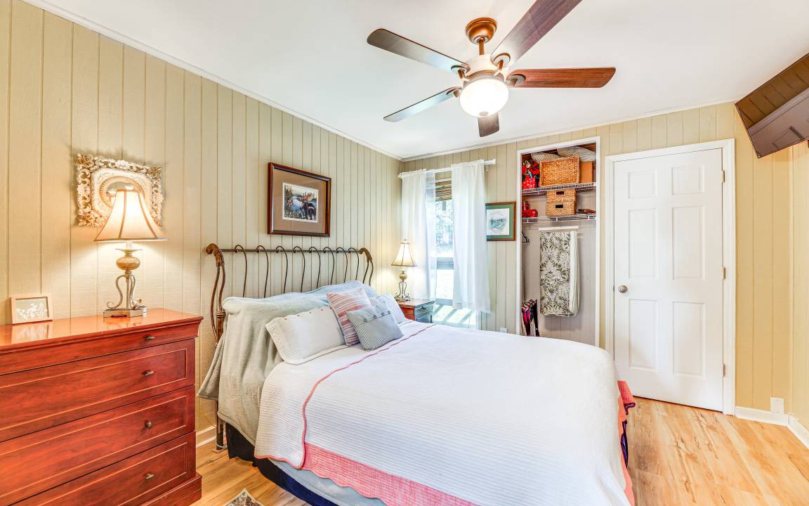 Photo of Bedroom in Snowshoe