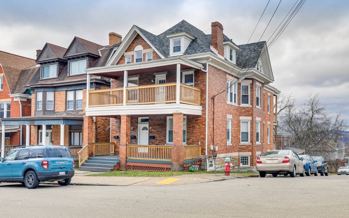 Photo of Buildings in Brighton Heights