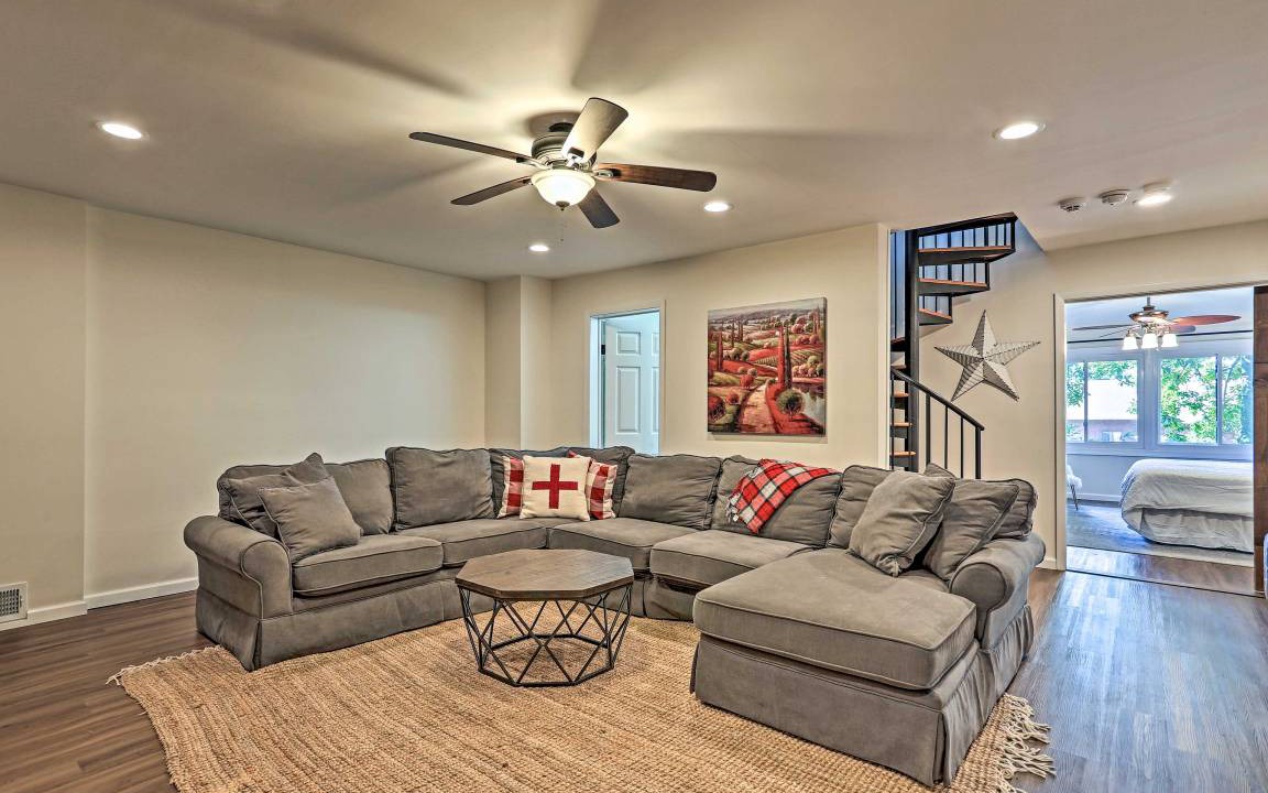Photo of Livingroom in Vernon