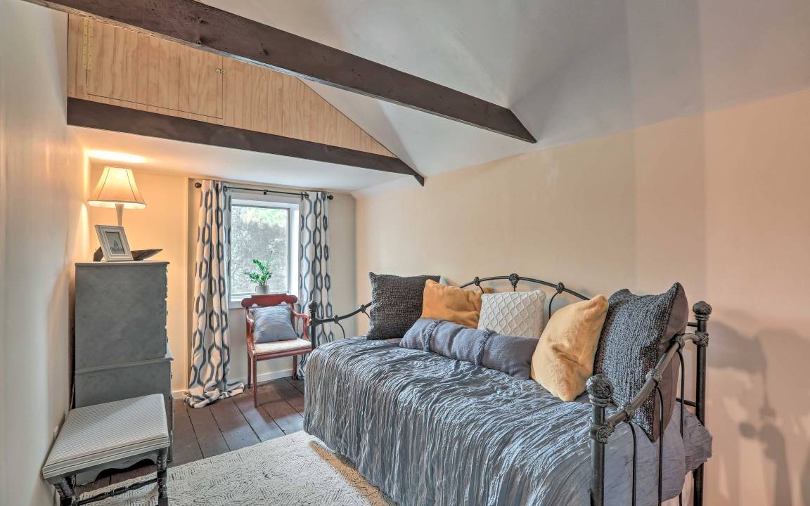 Photo of Bedroom in Lambertville
