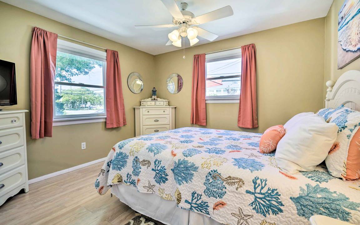 Photo of Bedroom in Village Green