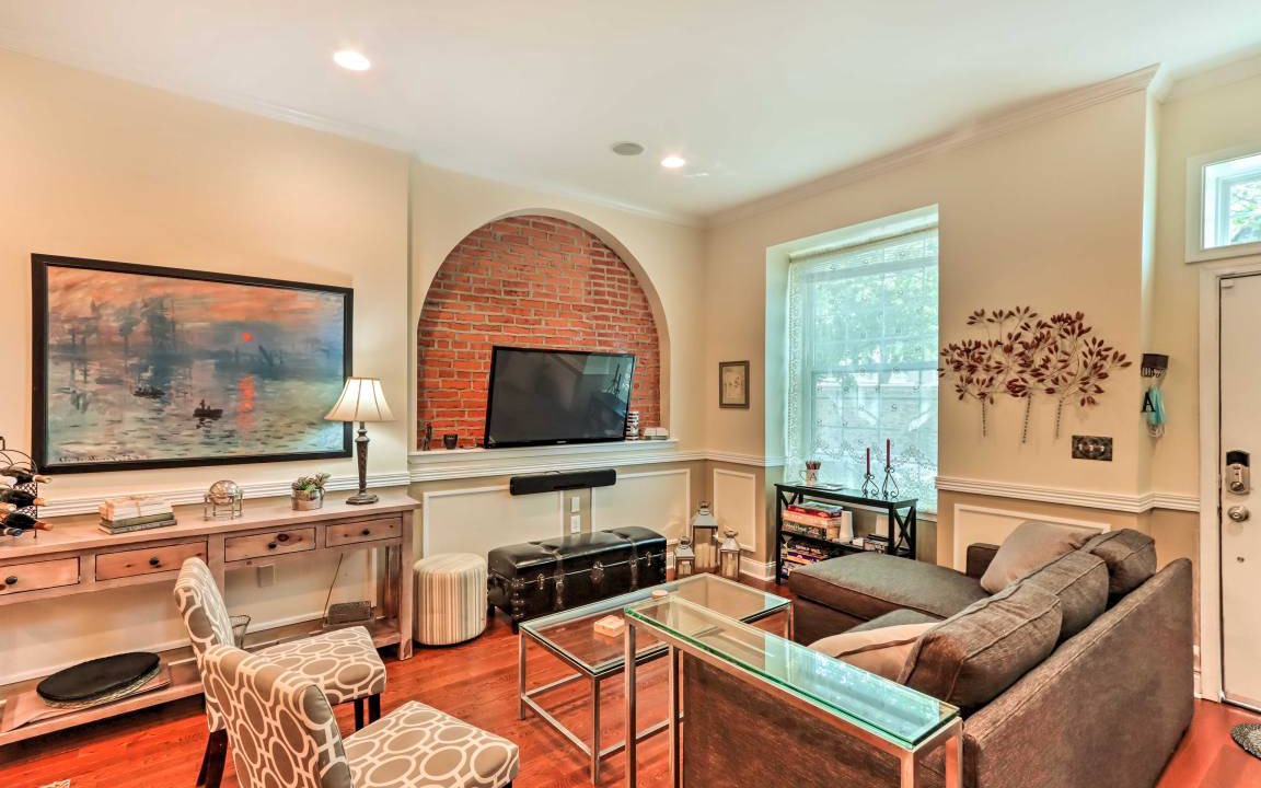 Photo of Livingroom in North Philadelphia West